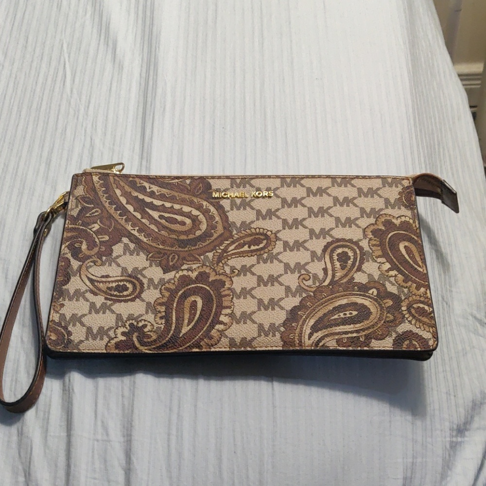 MK LARGE HERITAGE PAISLEY WRISTLET WALLET